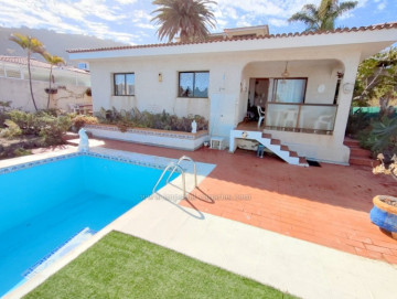 3 Bed  Villa/House for Sale, El Sauzal, Tenerife - IC-VCH11475