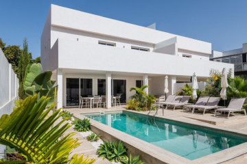 4 Bed  Villa/House for Sale, San Bartolome de Tirajana, LAS PALMAS, Gran Canaria - BH-11819-RND-2912