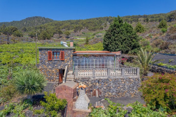 2 Bed  Villa/House for Sale, Las Manchas, El Paso, La Palma - LP-E792