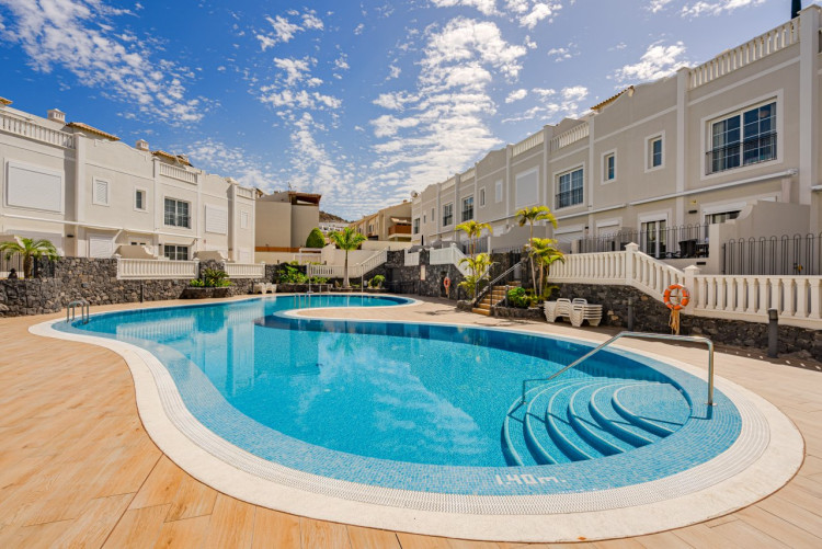3 Bed  Villa/House for Sale, Los Cristianos, Arona, Tenerife - MP-TH0536-3C